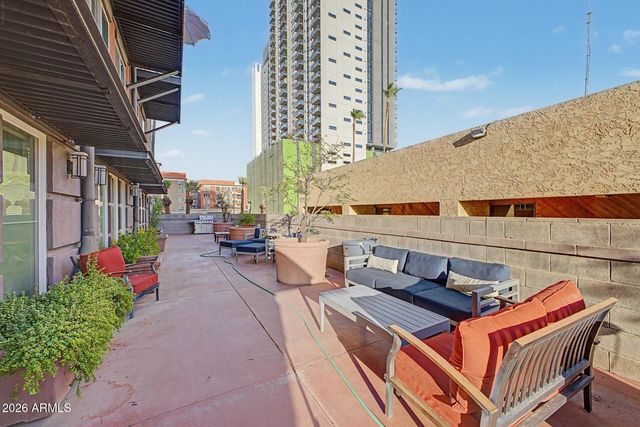 215 E MCKINLEY Street 406, Phoenix, AZ 85004