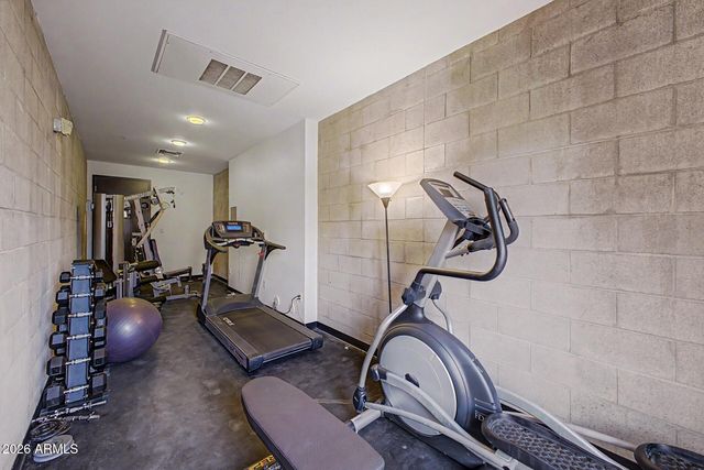 215 E MCKINLEY Street 406, Phoenix, AZ 85004