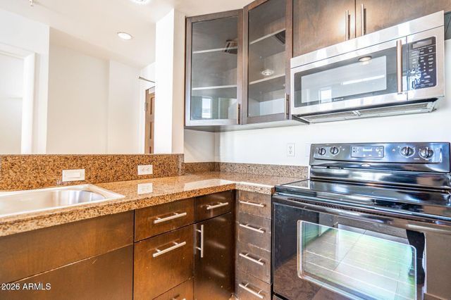 215 E MCKINLEY Street 406, Phoenix, AZ 85004
