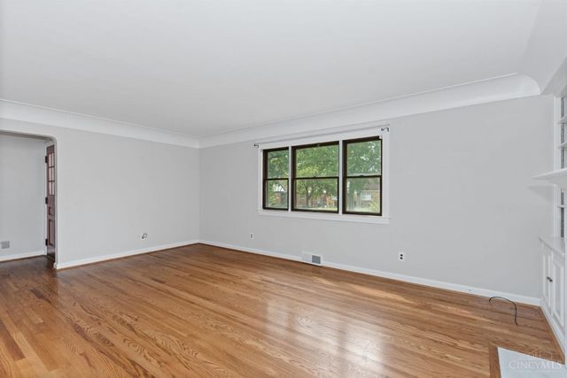 3270 Renfro Avenue, Cincinnati, OH 45211