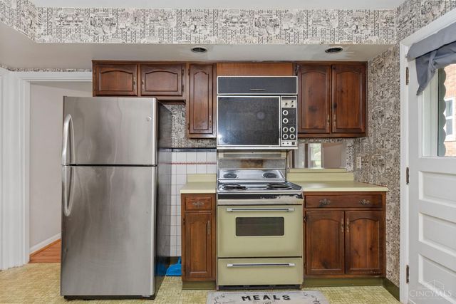3270 Renfro Avenue, Cincinnati, OH 45211