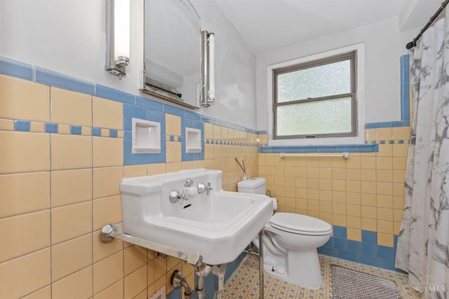 3270 Renfro Avenue, Cincinnati, OH 45211