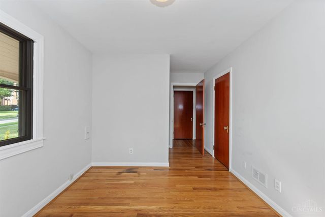 3270 Renfro Avenue, Cincinnati, OH 45211