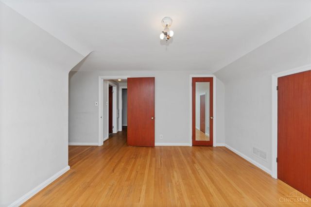 3270 Renfro Avenue, Cincinnati, OH 45211