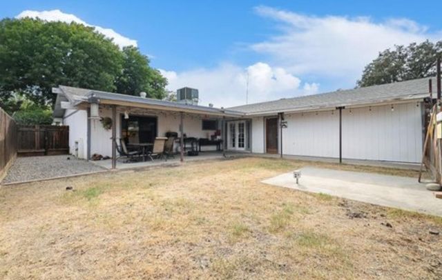 460 W Sacramento Street, Coalinga, CA 93210