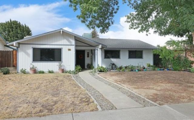460 W Sacramento Street, Coalinga, CA 93210