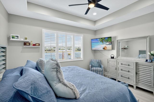 12895 SW Lake Fern Circle, Port St Lucie, FL 34987