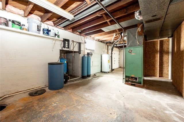 67 George Junior Rd, Pine Twp, PA 16127