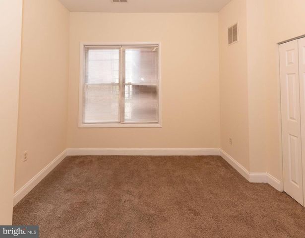 2227 SAINT PAUL ST, Baltimore, MD 21218