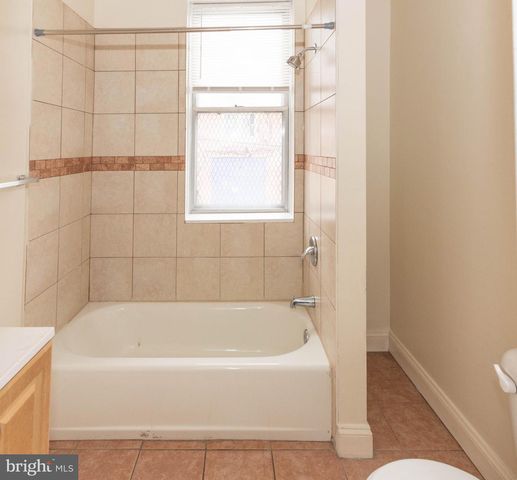 2227 SAINT PAUL ST, Baltimore, MD 21218