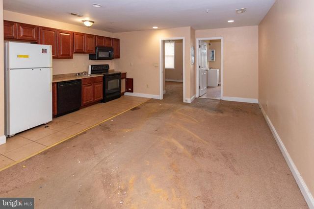 2227 SAINT PAUL ST, Baltimore, MD 21218
