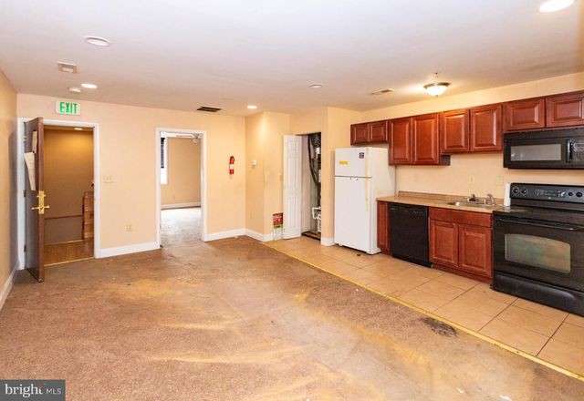 2227 SAINT PAUL ST, Baltimore, MD 21218