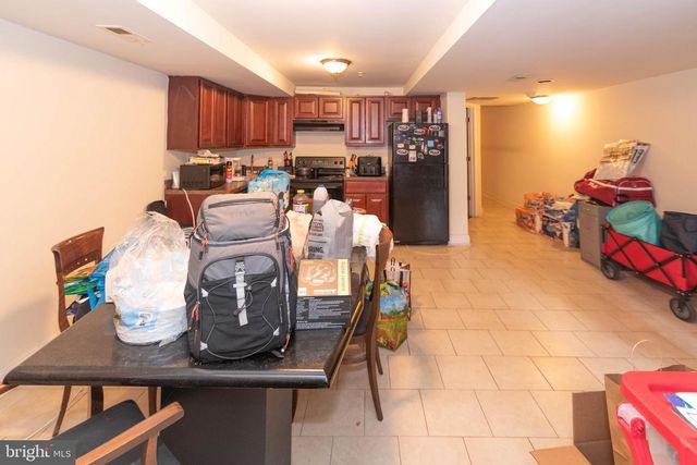 2227 SAINT PAUL ST, Baltimore, MD 21218