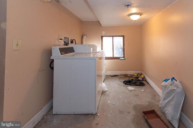 2227 SAINT PAUL ST, Baltimore, MD 21218