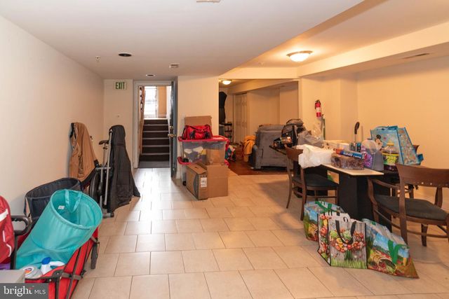 2227 SAINT PAUL ST, Baltimore, MD 21218