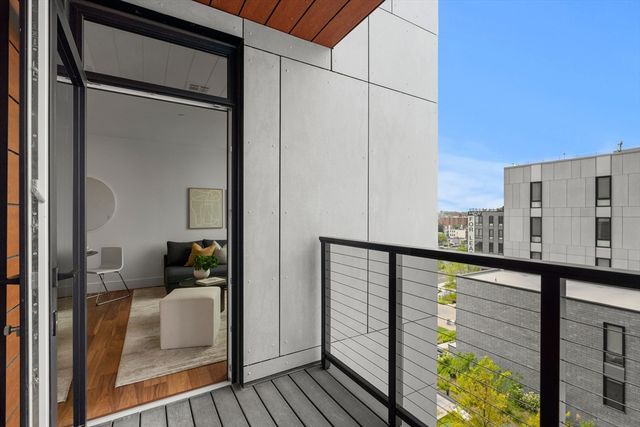 1515 Commonwealth Ave 614, Boston, MA 02135