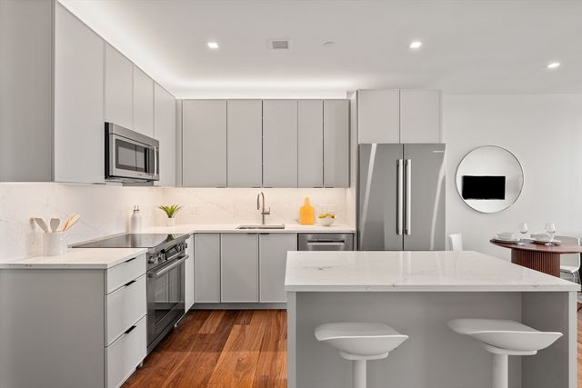 1515 Commonwealth Ave 614, Boston, MA 02135