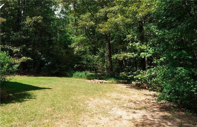2641 E Hermitage Road, Kingston, GA 30145