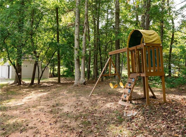 2641 E Hermitage Road, Kingston, GA 30145