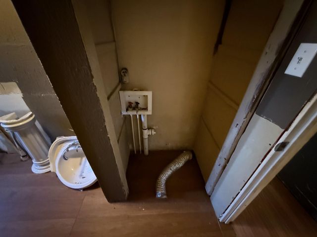 221 W Jordan Street, Alvin, TX 77511