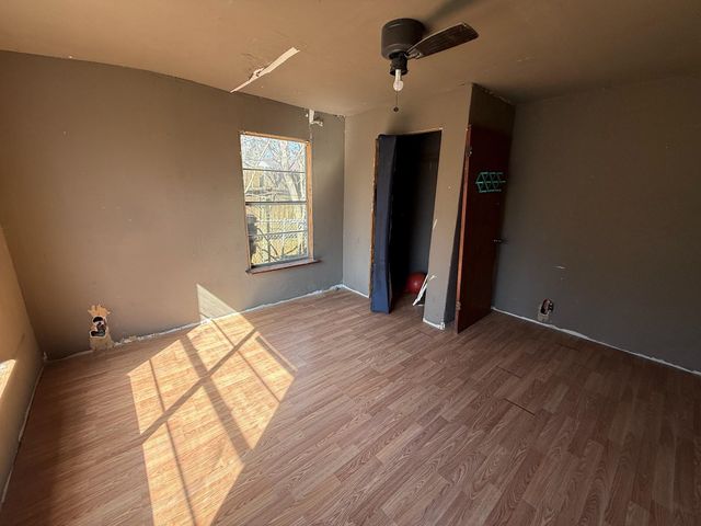 221 W Jordan Street, Alvin, TX 77511