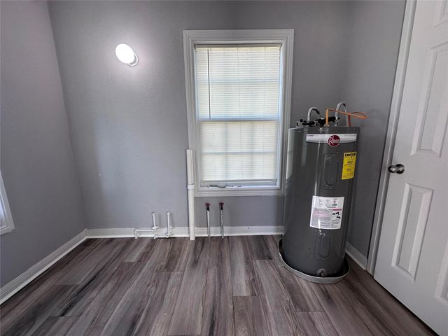 11000 S Hwy 71, El Campo, TX 77437