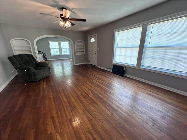 11000 S Hwy 71, El Campo, TX 77437