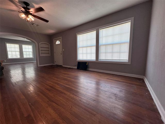 11000 S Hwy 71, El Campo, TX 77437