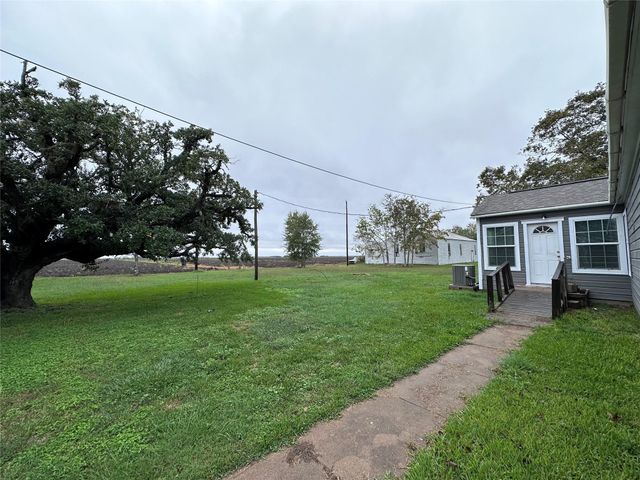 11000 S Hwy 71, El Campo, TX 77437