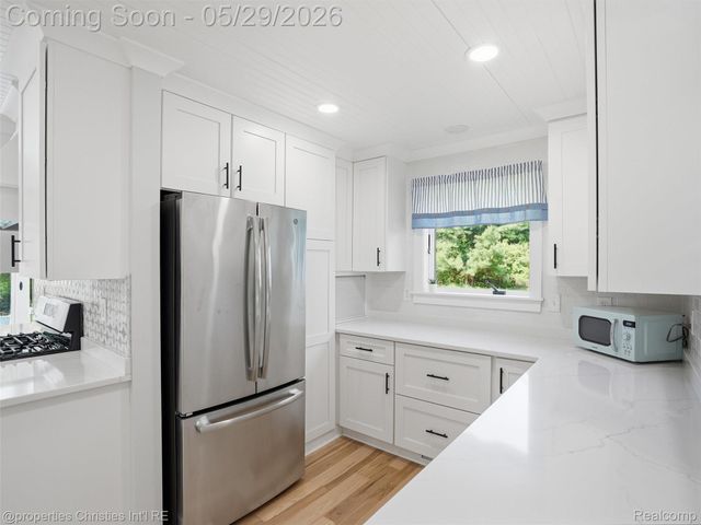 8645 Toma Road, Dexter Township, MI 48169