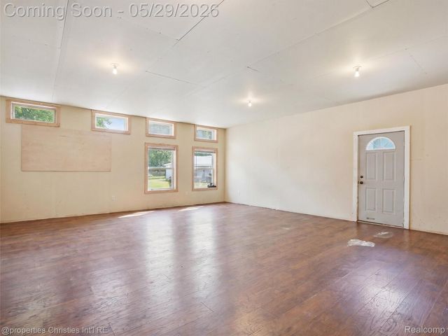 8645 Toma Road, Dexter Township, MI 48169