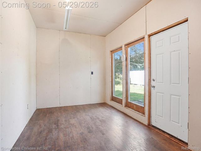 8645 Toma Road, Dexter Township, MI 48169