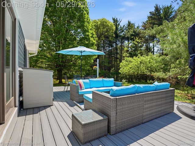 8645 Toma Road, Dexter Township, MI 48169