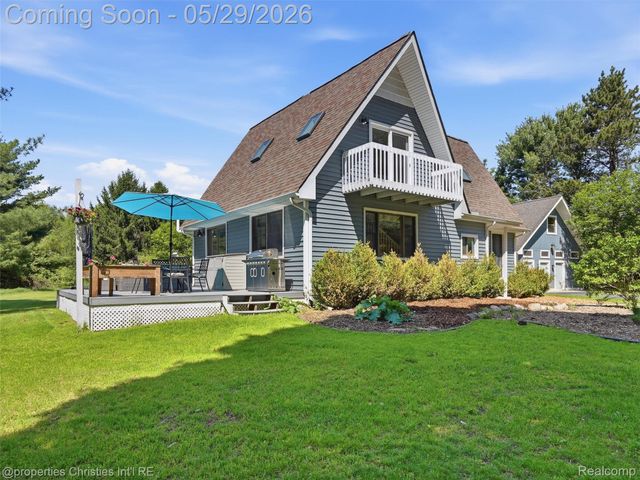 8645 Toma Road, Dexter Township, MI 48169