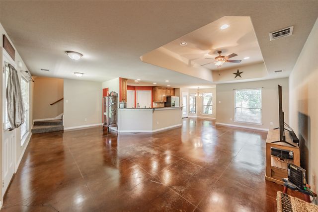 800 Stella Mae Drive, Fort Worth, TX 76028