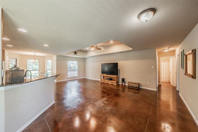 800 Stella Mae Drive, Fort Worth, TX 76028