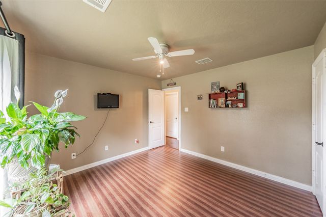 800 Stella Mae Drive, Fort Worth, TX 76028