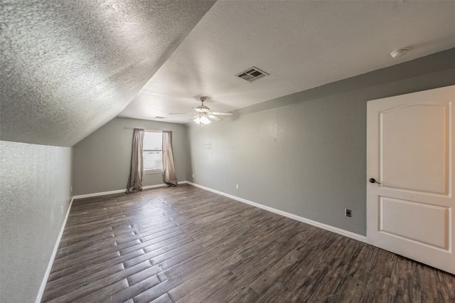 800 Stella Mae Drive, Fort Worth, TX 76028