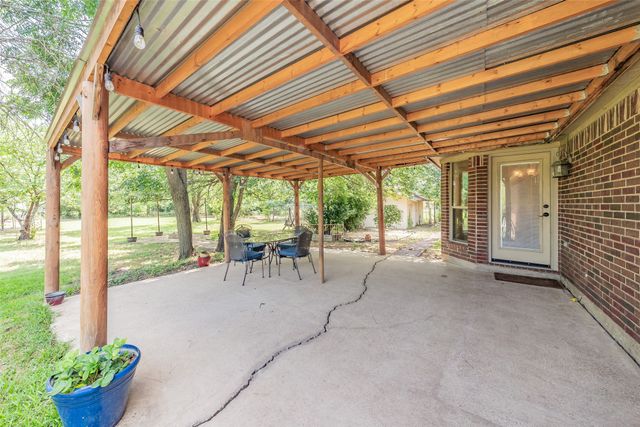 800 Stella Mae Drive, Fort Worth, TX 76028