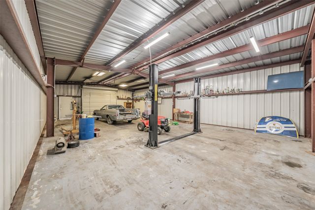 800 Stella Mae Drive, Fort Worth, TX 76028