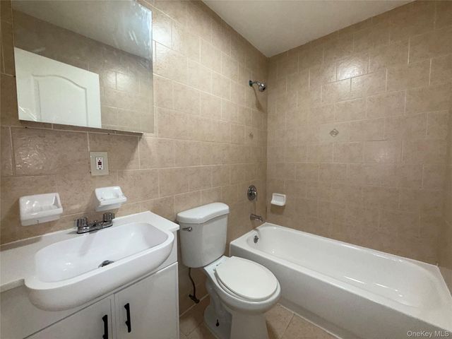 189-26 113th Road 1, Saint Albans, NY 11412