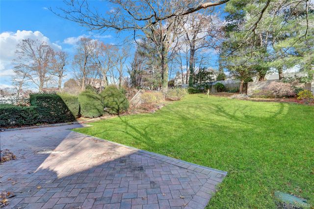 171 School Street, Oyster Bay, NY 11771