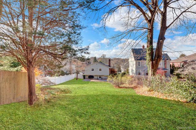 171 School Street, Oyster Bay, NY 11771