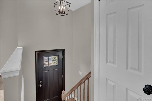 171 School Street, Oyster Bay, NY 11771