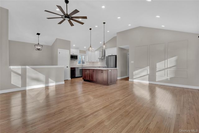 171 School Street, Oyster Bay, NY 11771