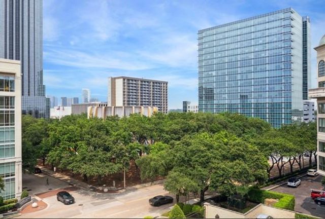 5005 Hidalgo Street 601, Houston, TX 77056