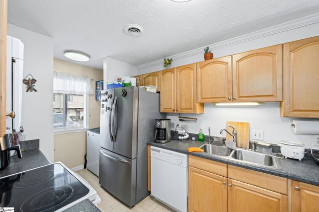 100 Buttercup Way unit 38, Taylors, SC 29687