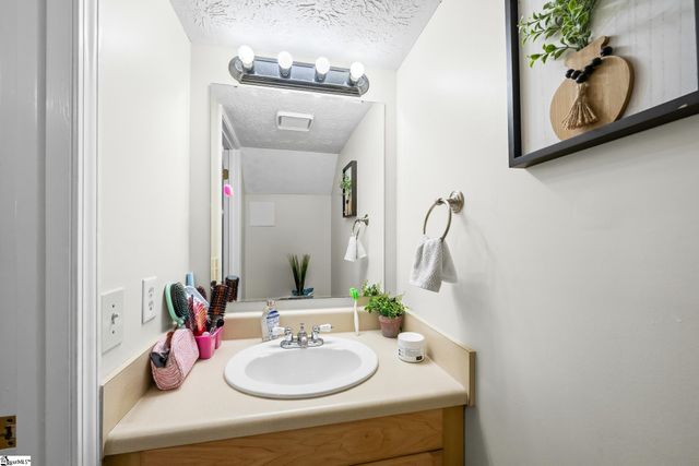 100 Buttercup Way unit 38, Taylors, SC 29687