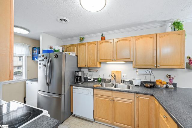 100 Buttercup Way unit 38, Taylors, SC 29687