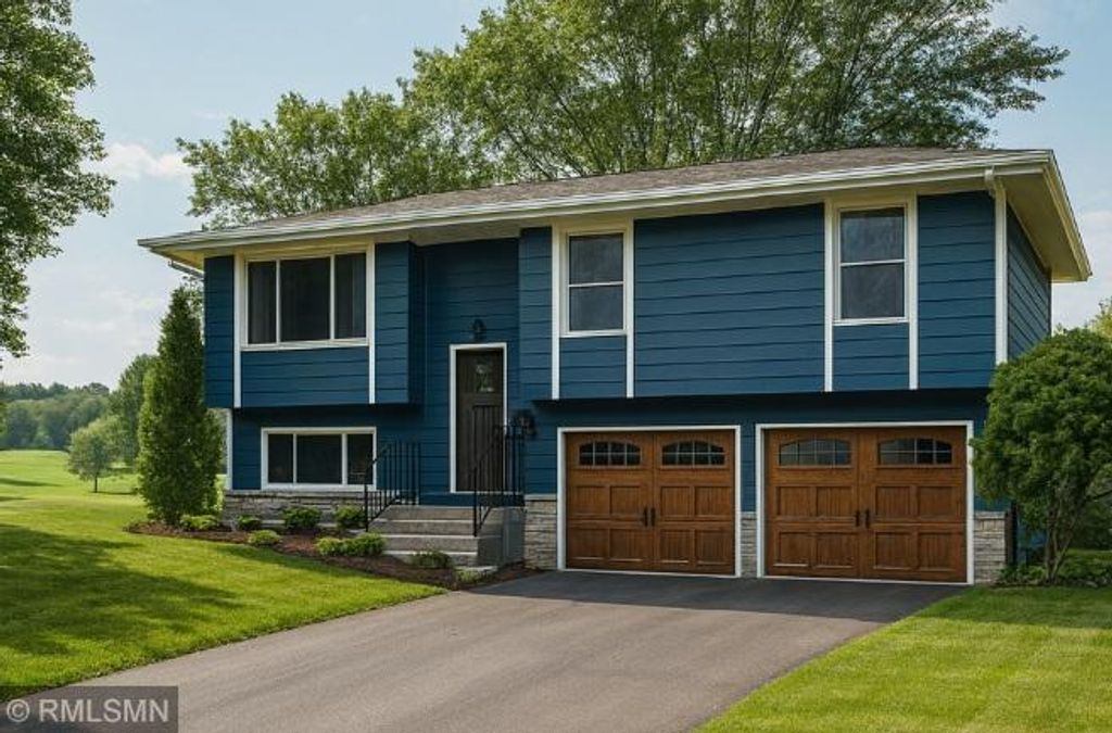 3316 80th Avenue N, Brooklyn Park, MN 55443